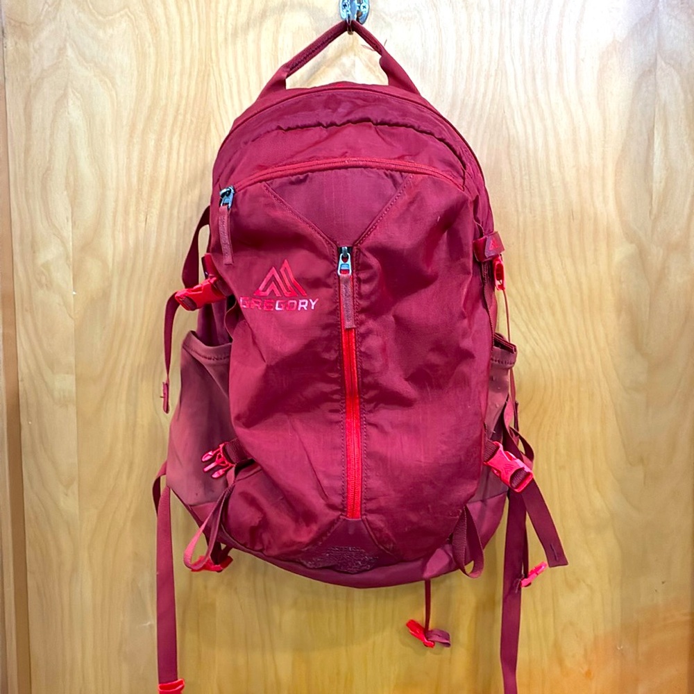 Gregory GUC rugged full sized backpack for hiking/camping. Tomato and burgundy